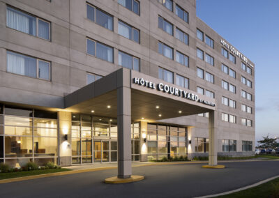 Courtyard Marriot Montreal Airport Exterior